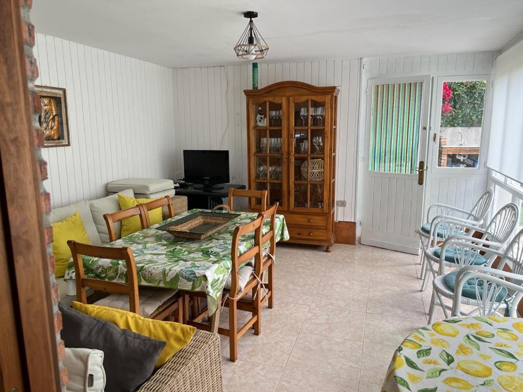 Vila Casa En Laredo Exteriér fotografie